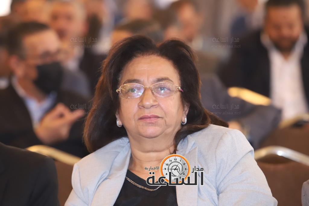 Madar Al-Saa Images 0.3070627506173176