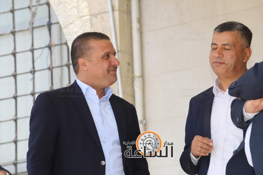 Madar Al-Saa Images 0.37105117363453055