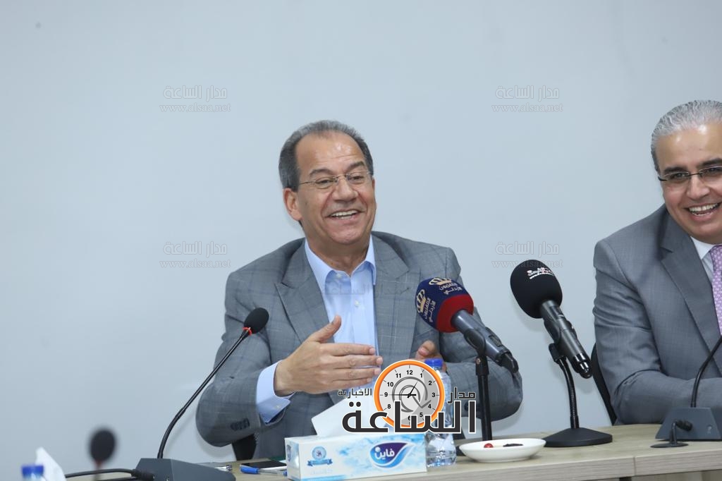 Madar Al-Saa Images 0.502636842312222