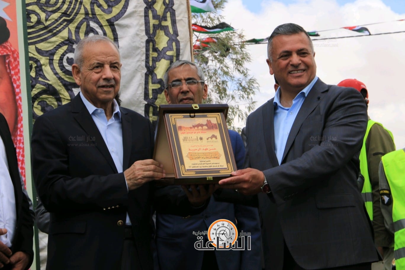 Madar Al-Saa Images 0.38433562814072686