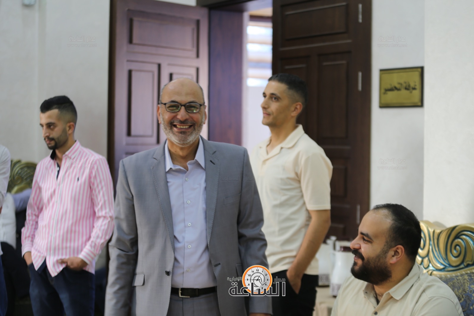 Madar Al-Saa Images 0.37737526676147115