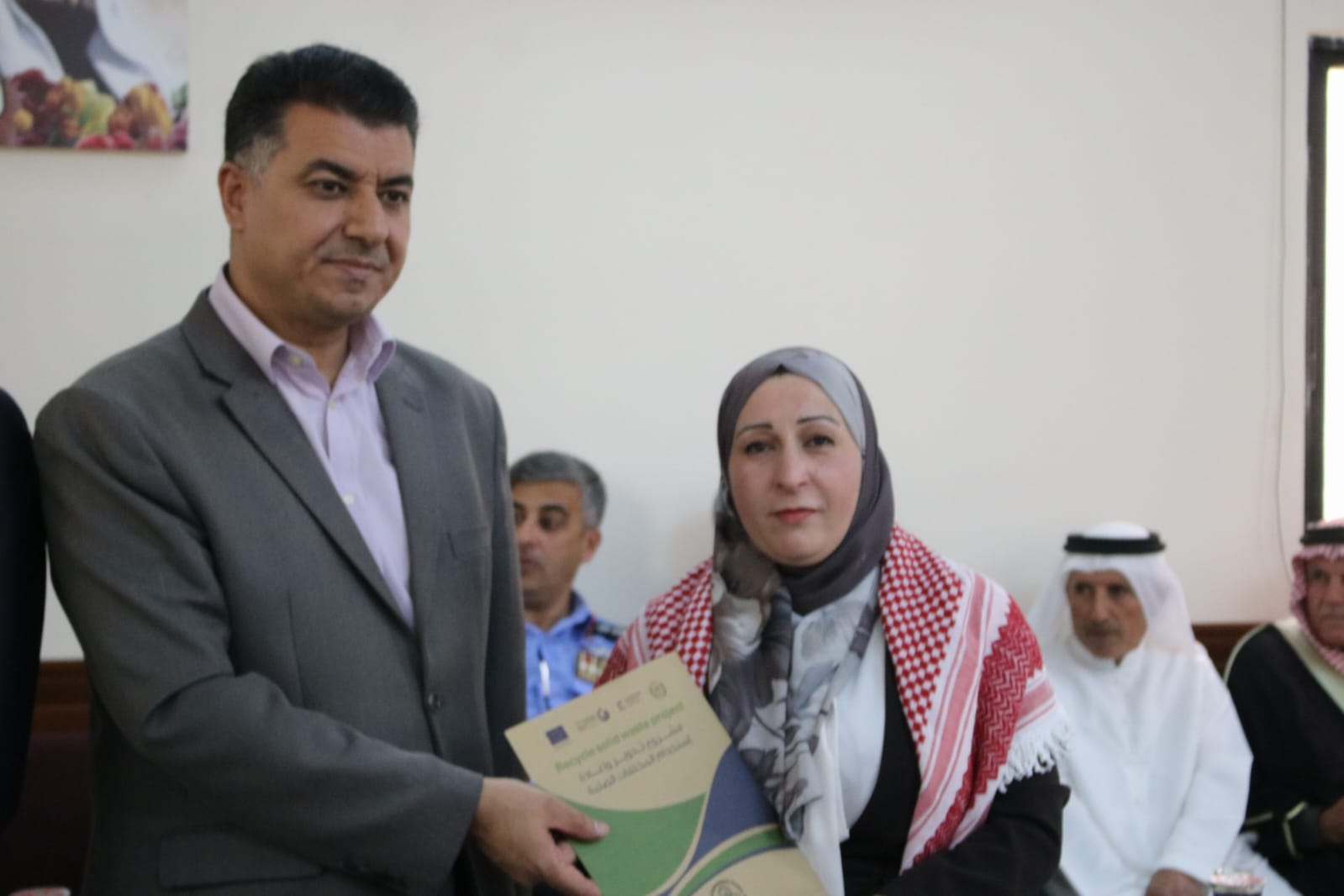 Madar Al-Saa Images 0.9771979008805864