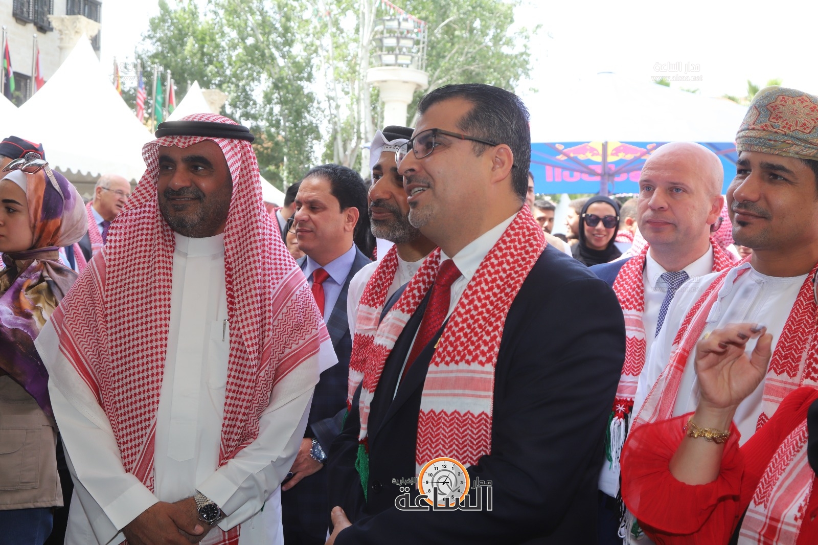 Madar Al-Saa Images 0.3655418551357166