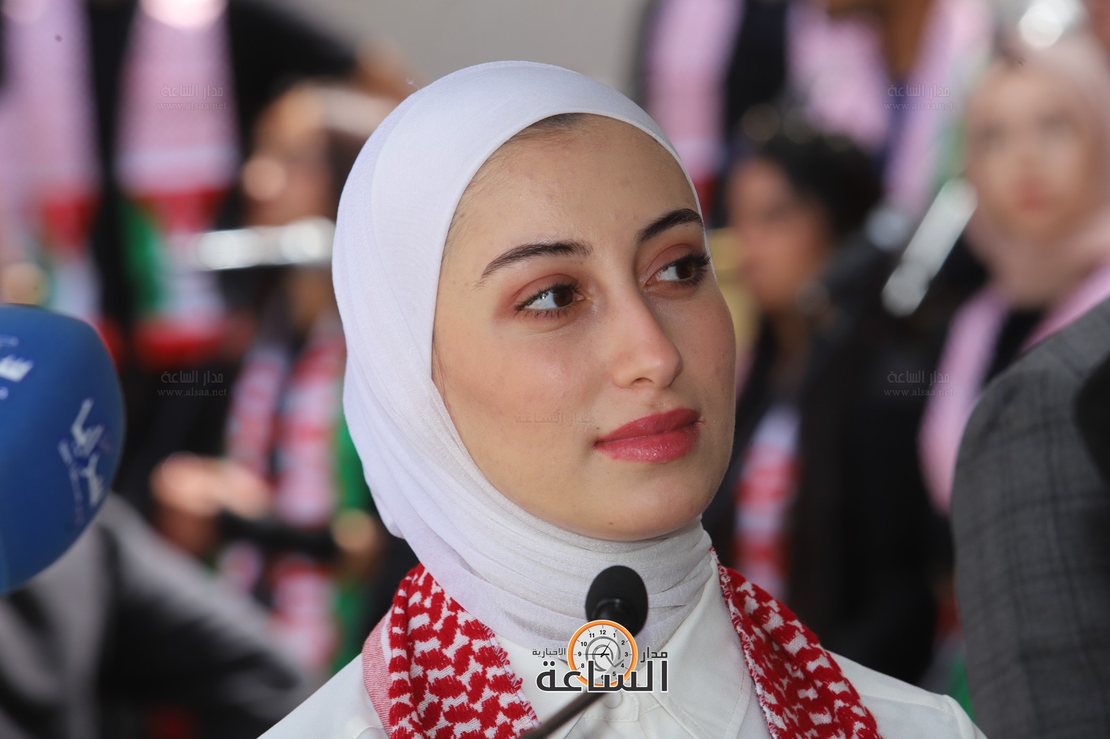 Madar Al-Saa Images 0.09842859325608