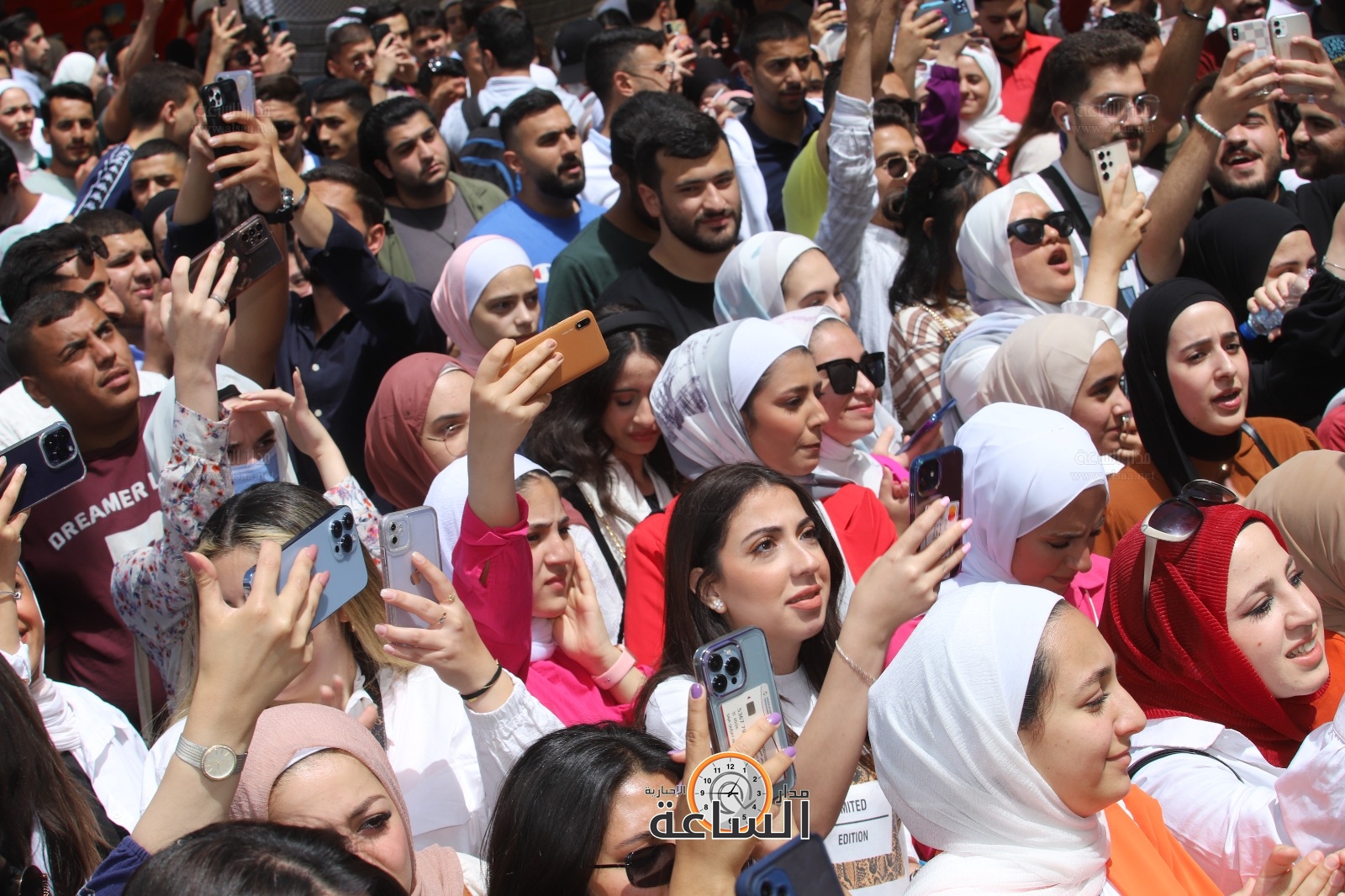 Madar Al-Saa Images 0.2315316922189936