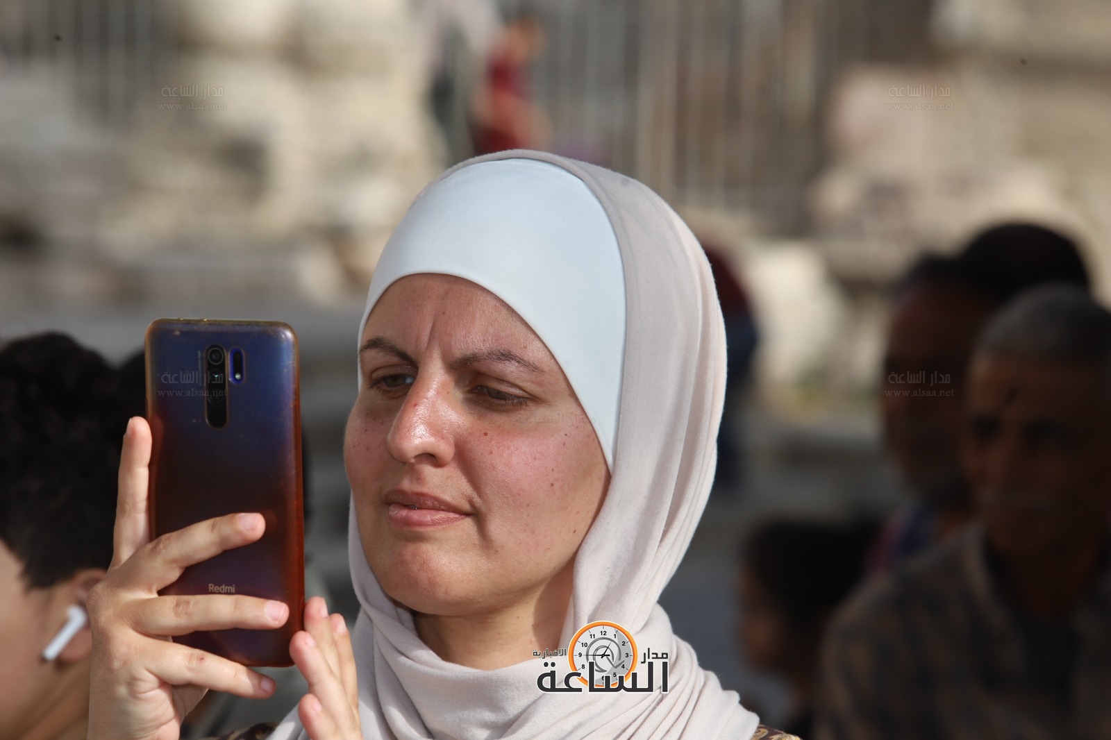 Madar Al-Saa Images 0.8994363031279422