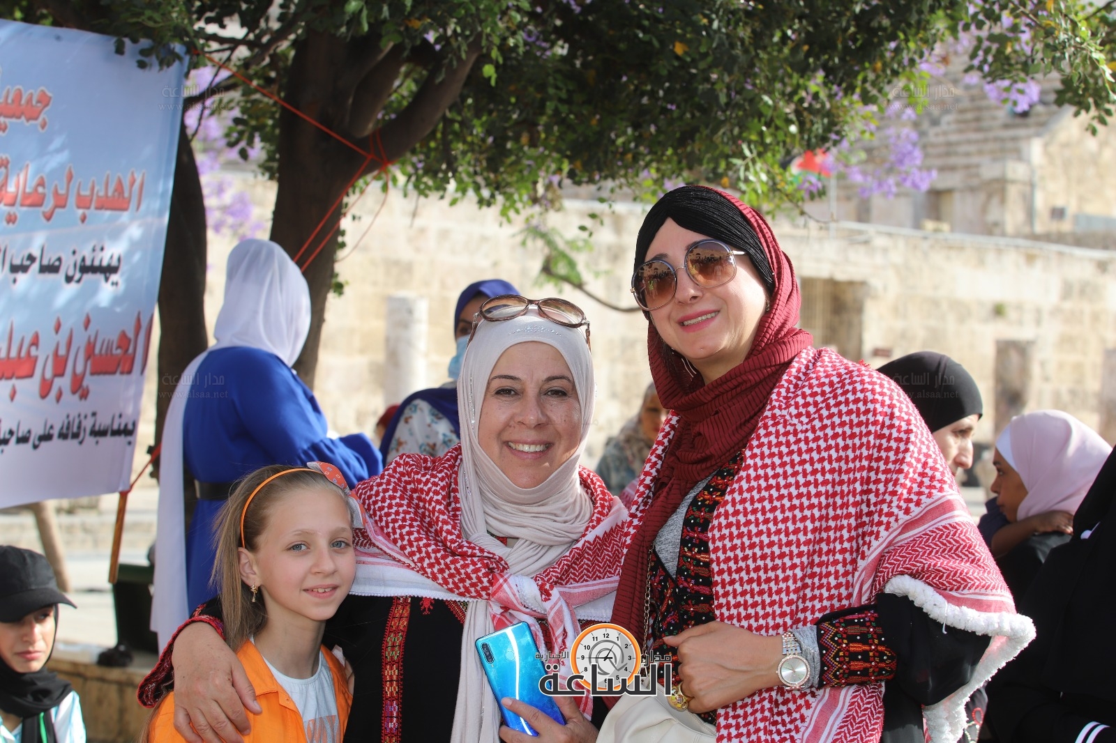 Madar Al-Saa Images 0.37874700444133036