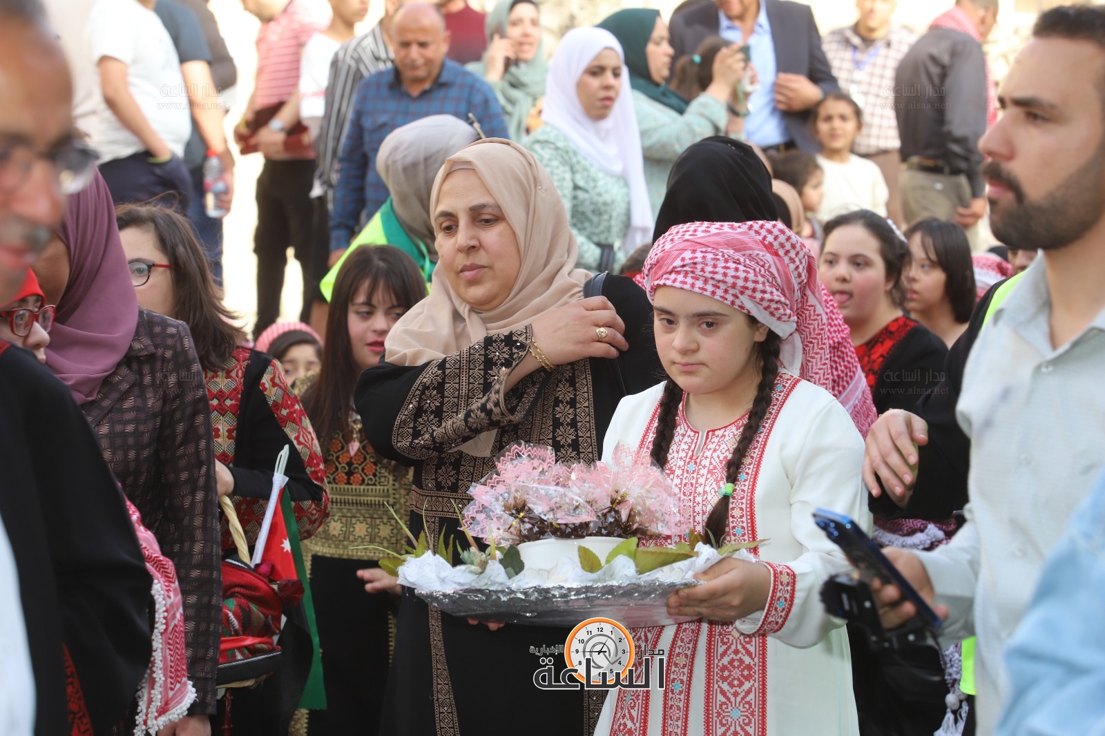 Madar Al-Saa Images 0.7293288660248376