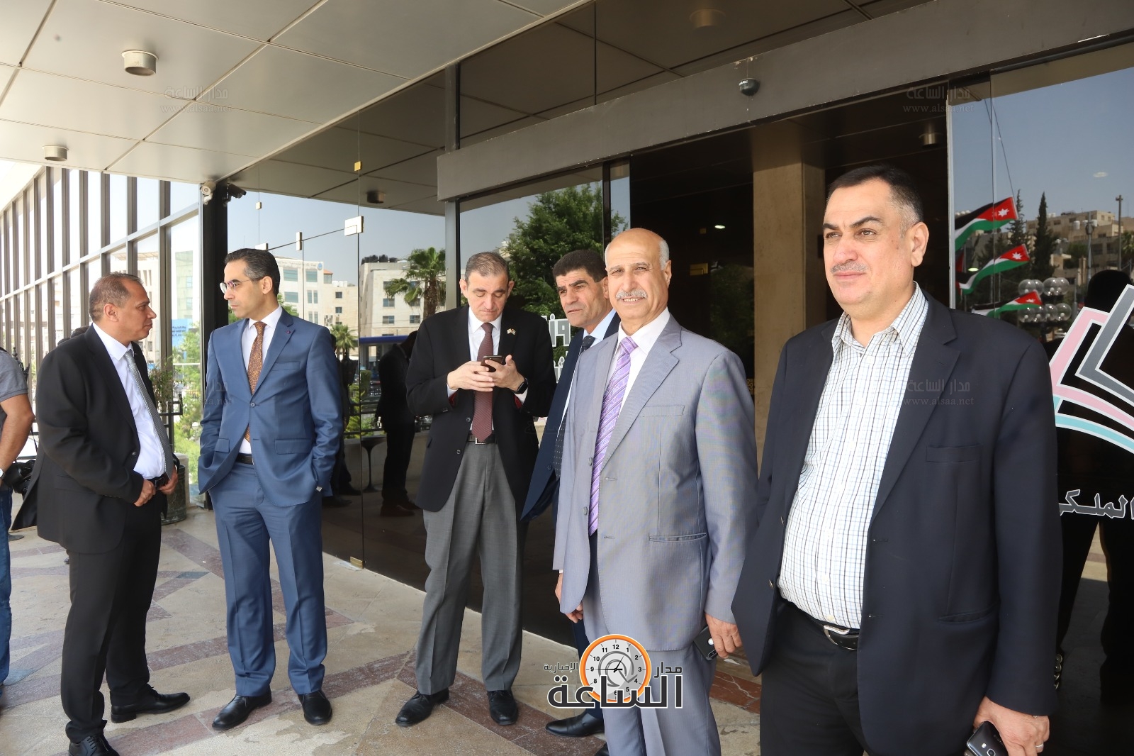 Madar Al-Saa Images 0.31250953701398587