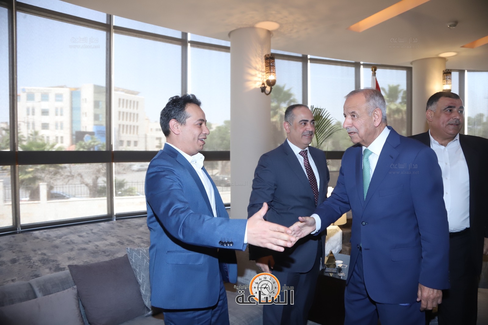 Madar Al-Saa Images 0.8342471279752133