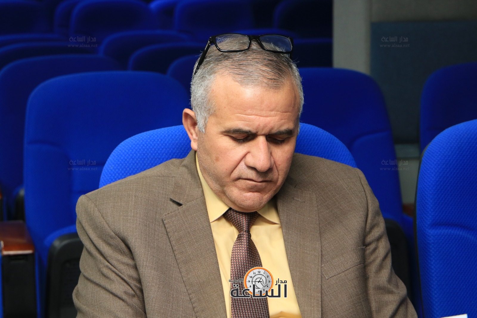 Madar Al-Saa Images 0.8901405339345447