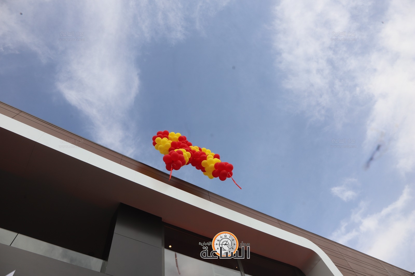 Madar Al-Saa Images 0.3847579006916393