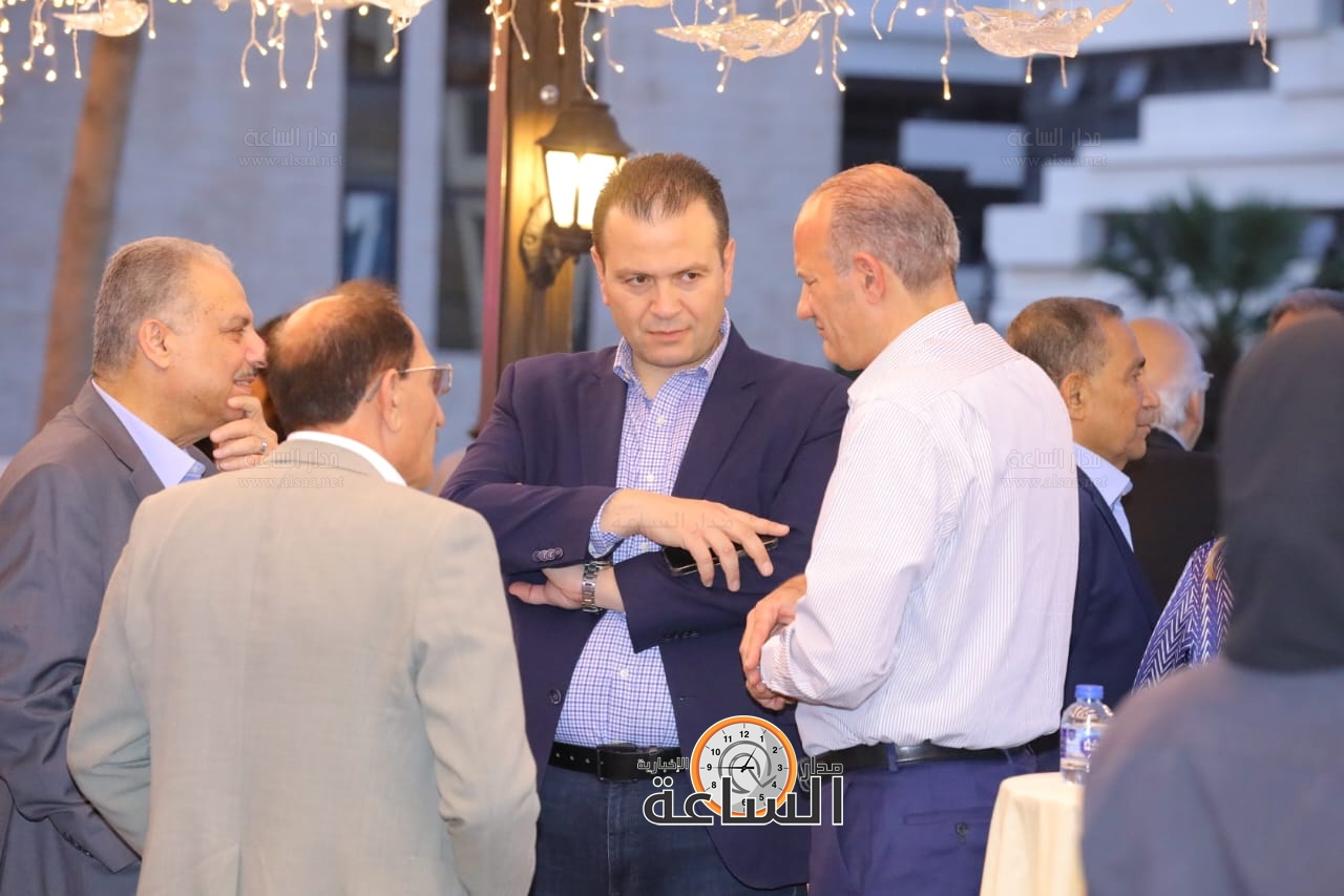 Madar Al-Saa Images 0.1355313844782201