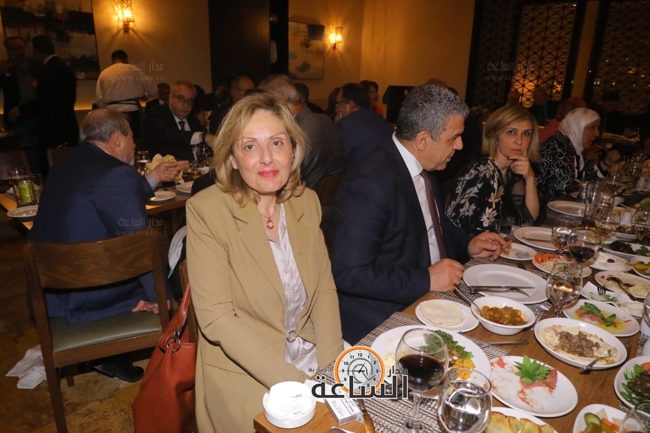 Madar Al-Saa Images 0.16907477653073