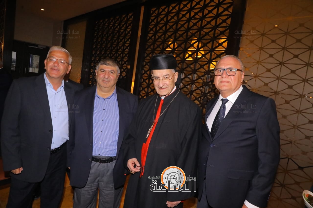 Madar Al-Saa Images 0.38356365661339364