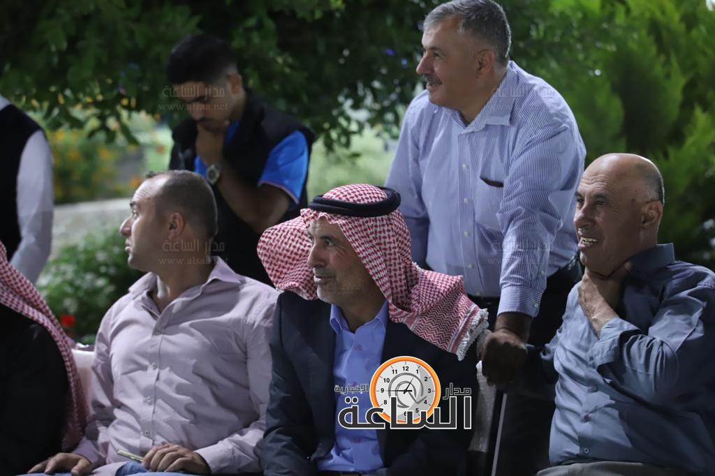 Madar Al-Saa Images 0.7177780560861068