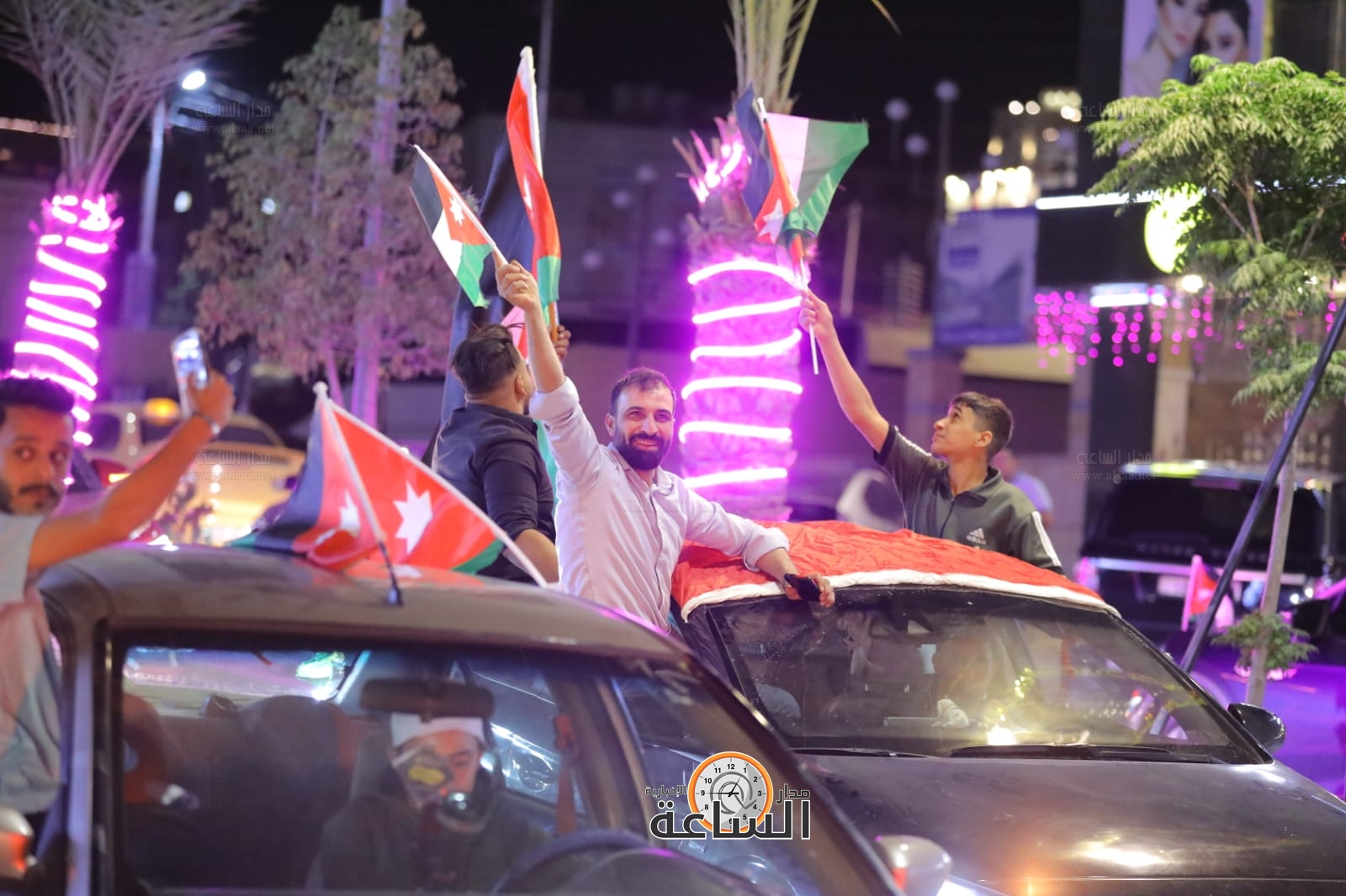 Madar Al-Saa Images 0.44336363808804646