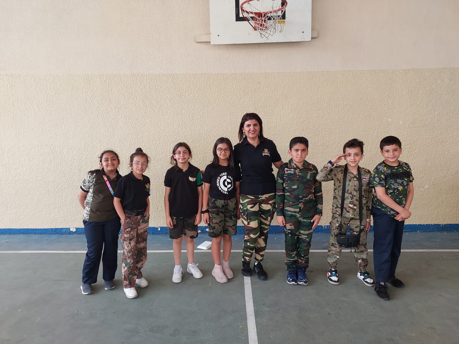 Madar Al-Saa Images 0.2562427059614243