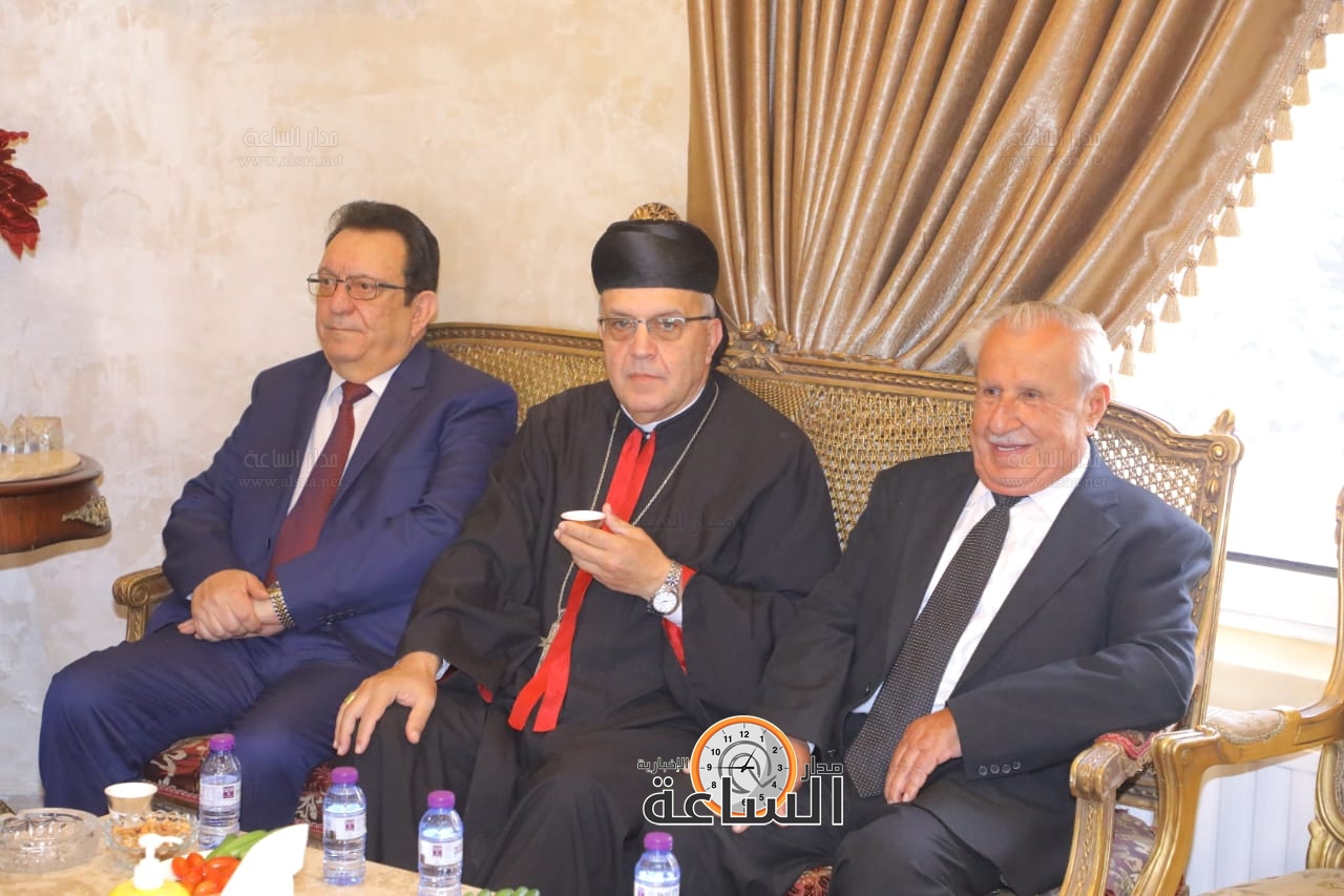 Madar Al-Saa Images 0.492615393450865