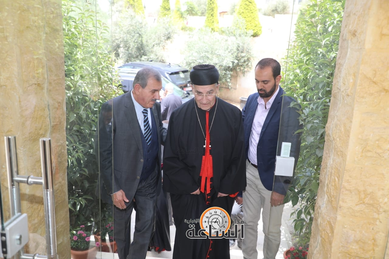 Madar Al-Saa Images 0.18635251280744902