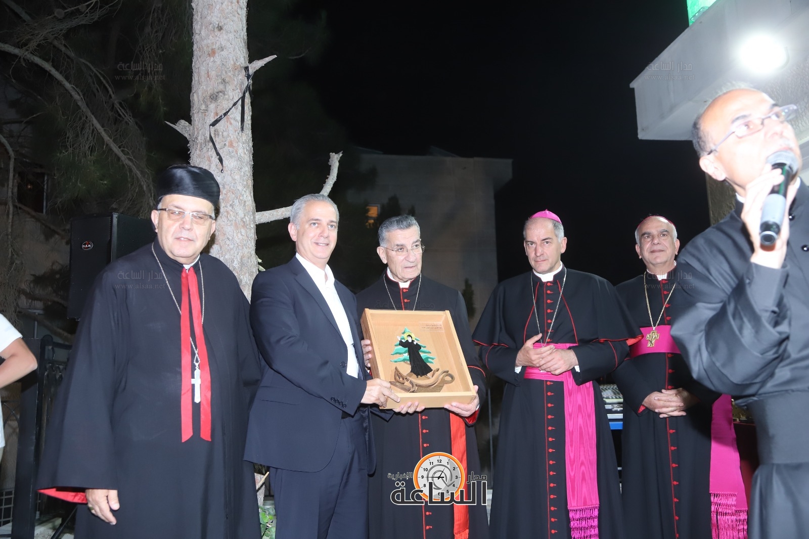 Madar Al-Saa Images 0.2179369224722214