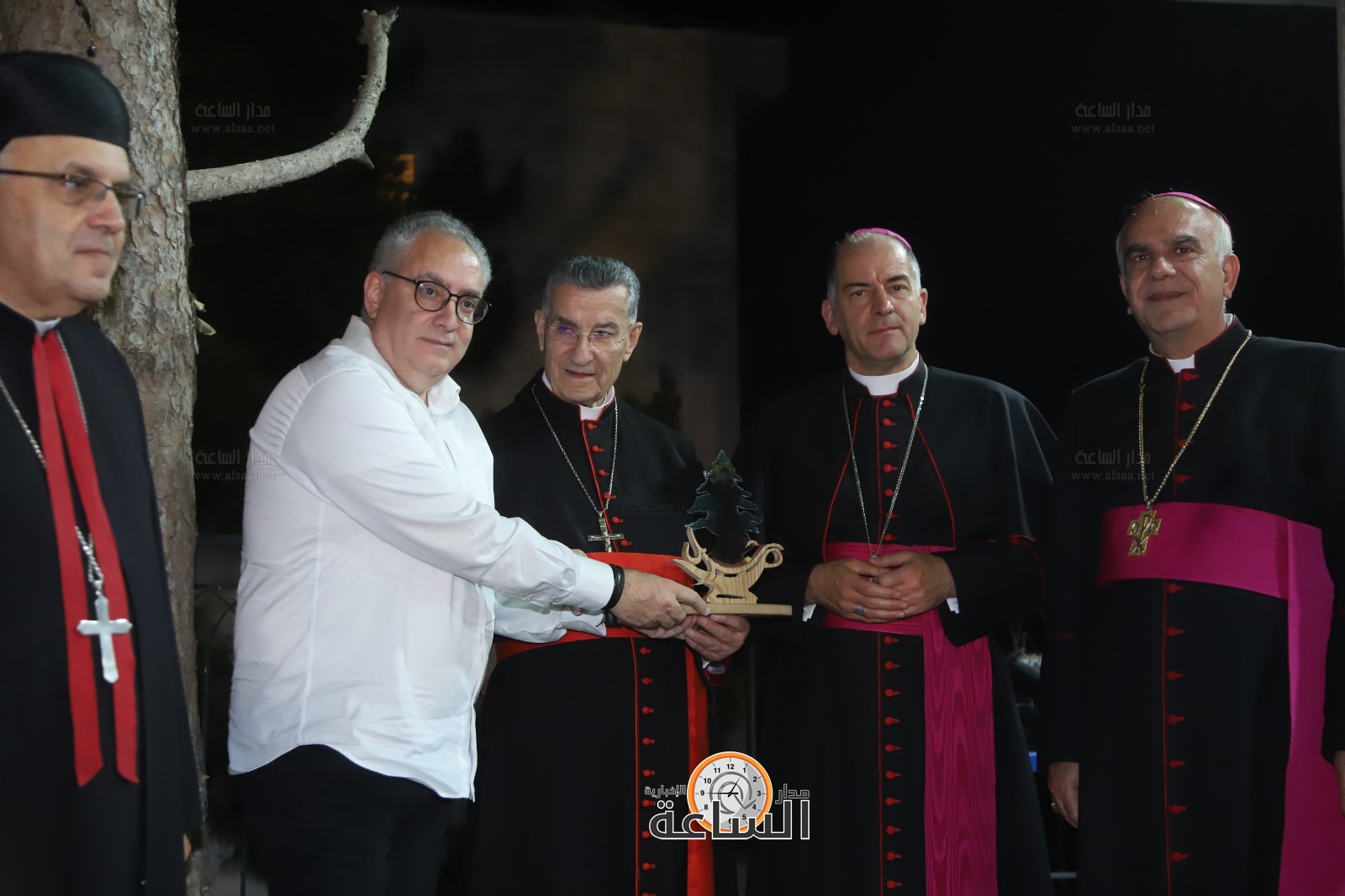 Madar Al-Saa Images 0.5650293042622296