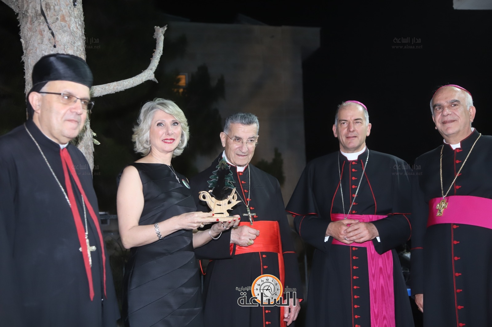 Madar Al-Saa Images 0.46716403449014865