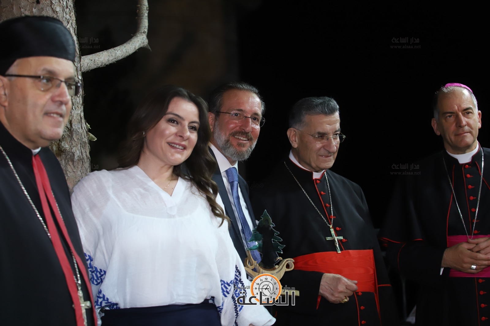 Madar Al-Saa Images 0.9614594572846302