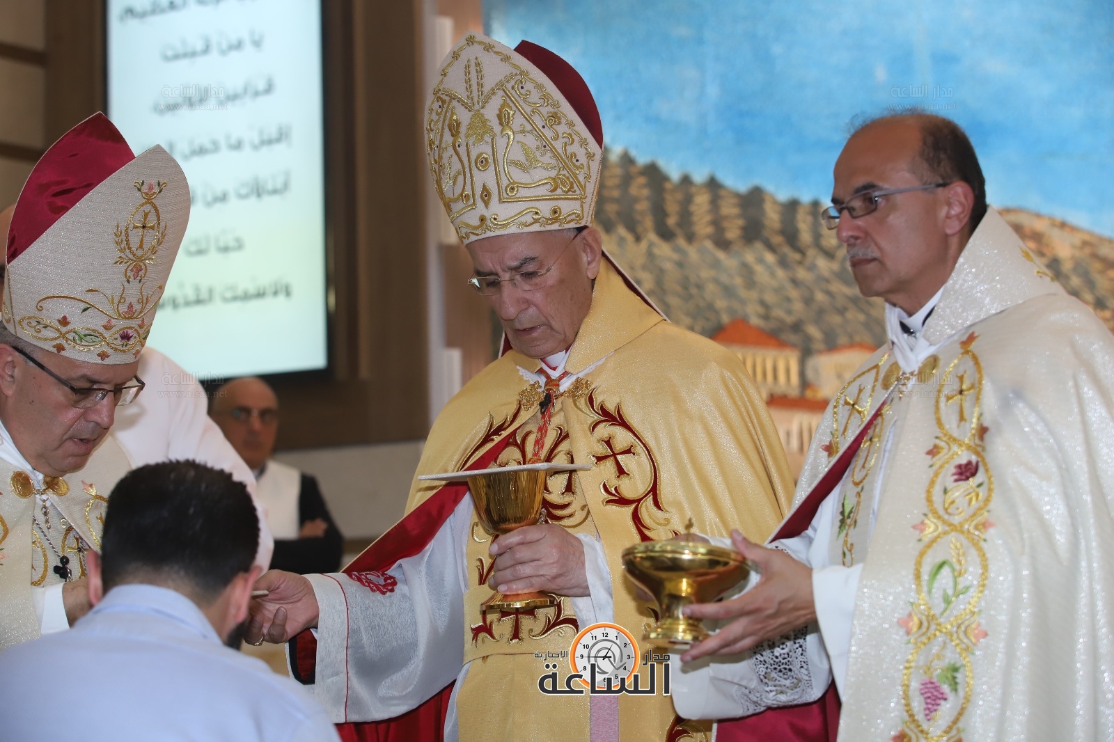 Madar Al-Saa Images 0.529764283867584