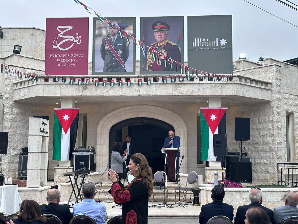 Madar Al-Saa Images 0.15806134652284354