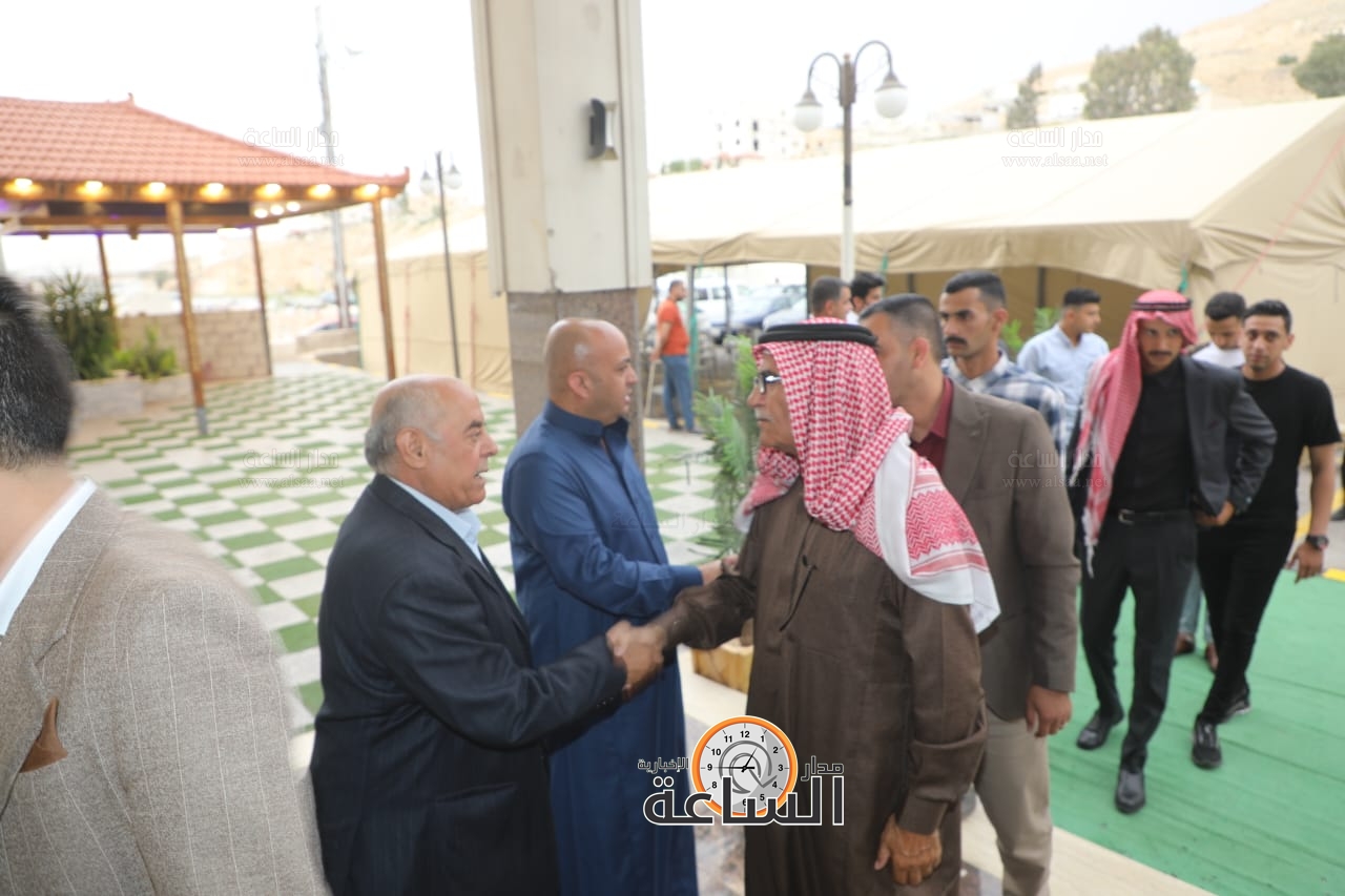 Madar Al-Saa Images 0.16172534865356591