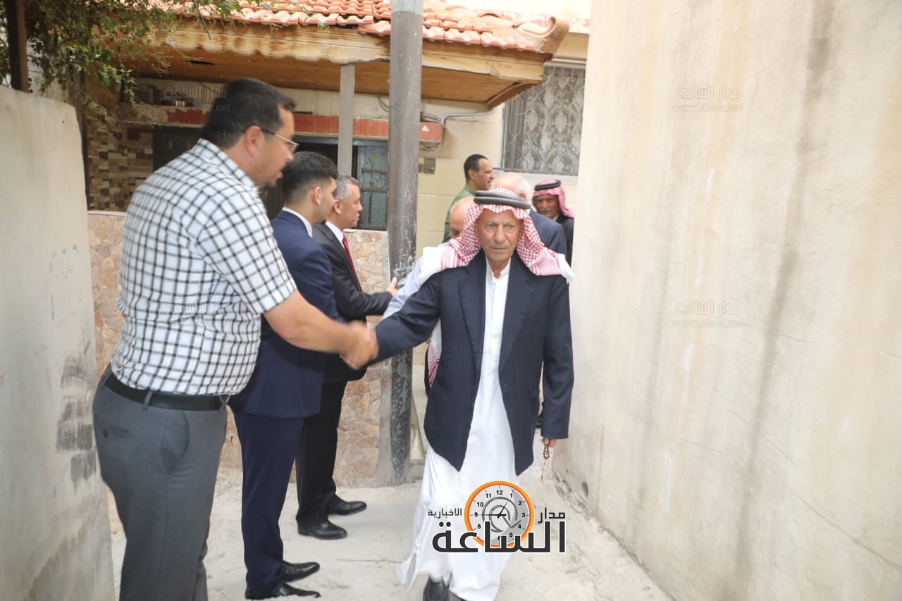 Madar Al-Saa Images 0.38160735641071575