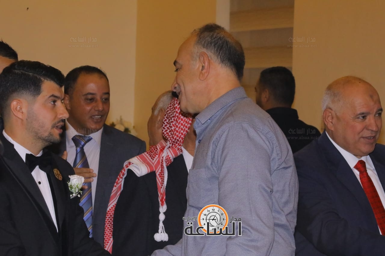 Madar Al-Saa Images 0.42299956309672415