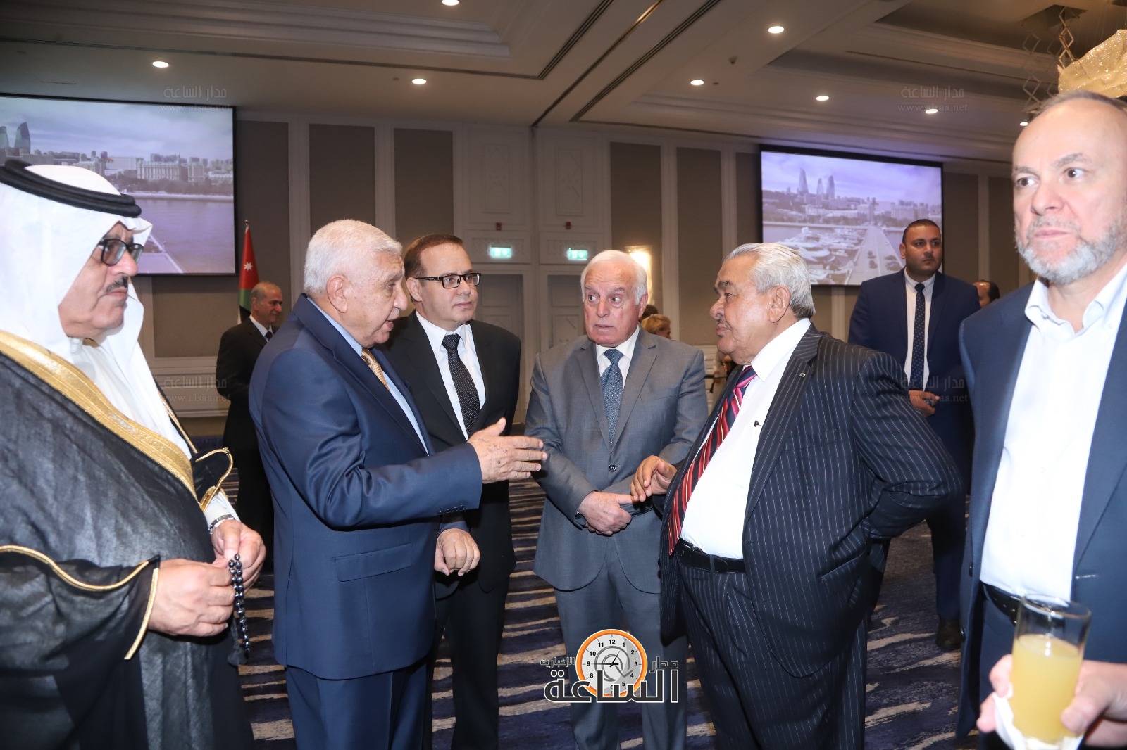 Madar Al-Saa Images 0.9819206846518957