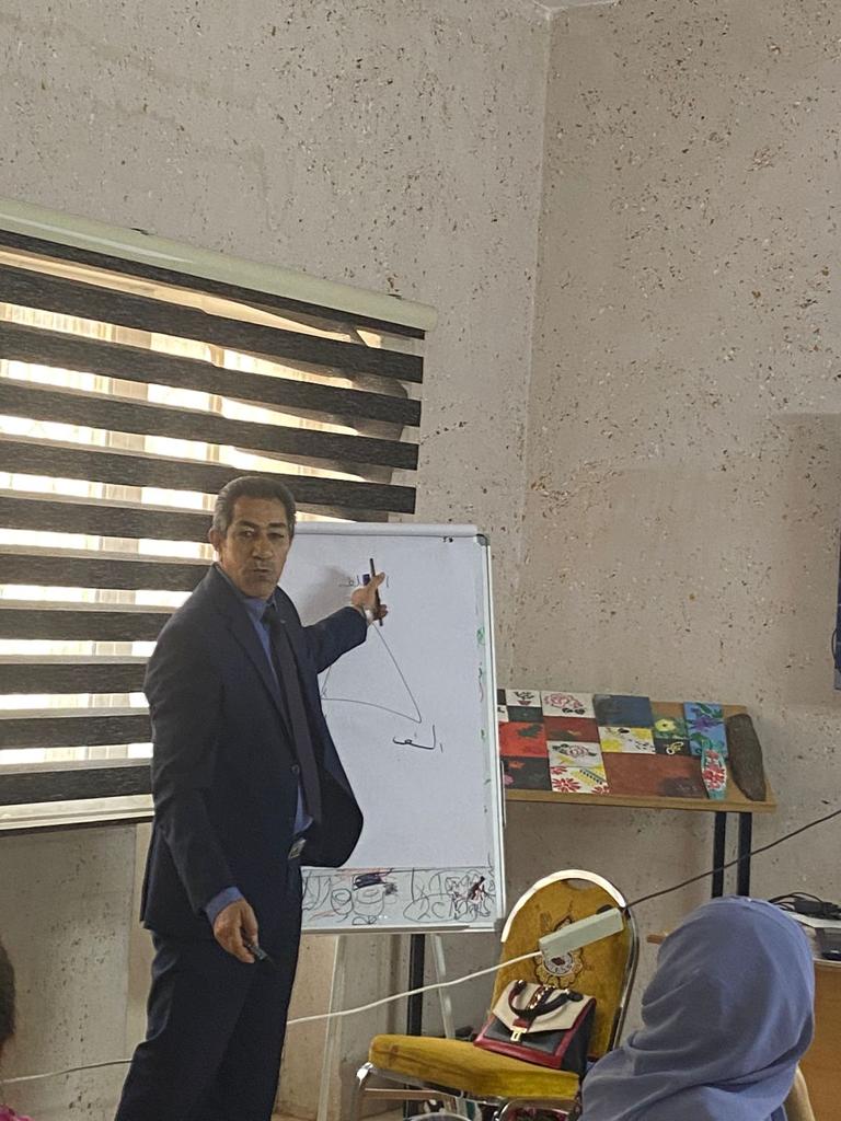 Madar Al-Saa Images 0.002114609550505575