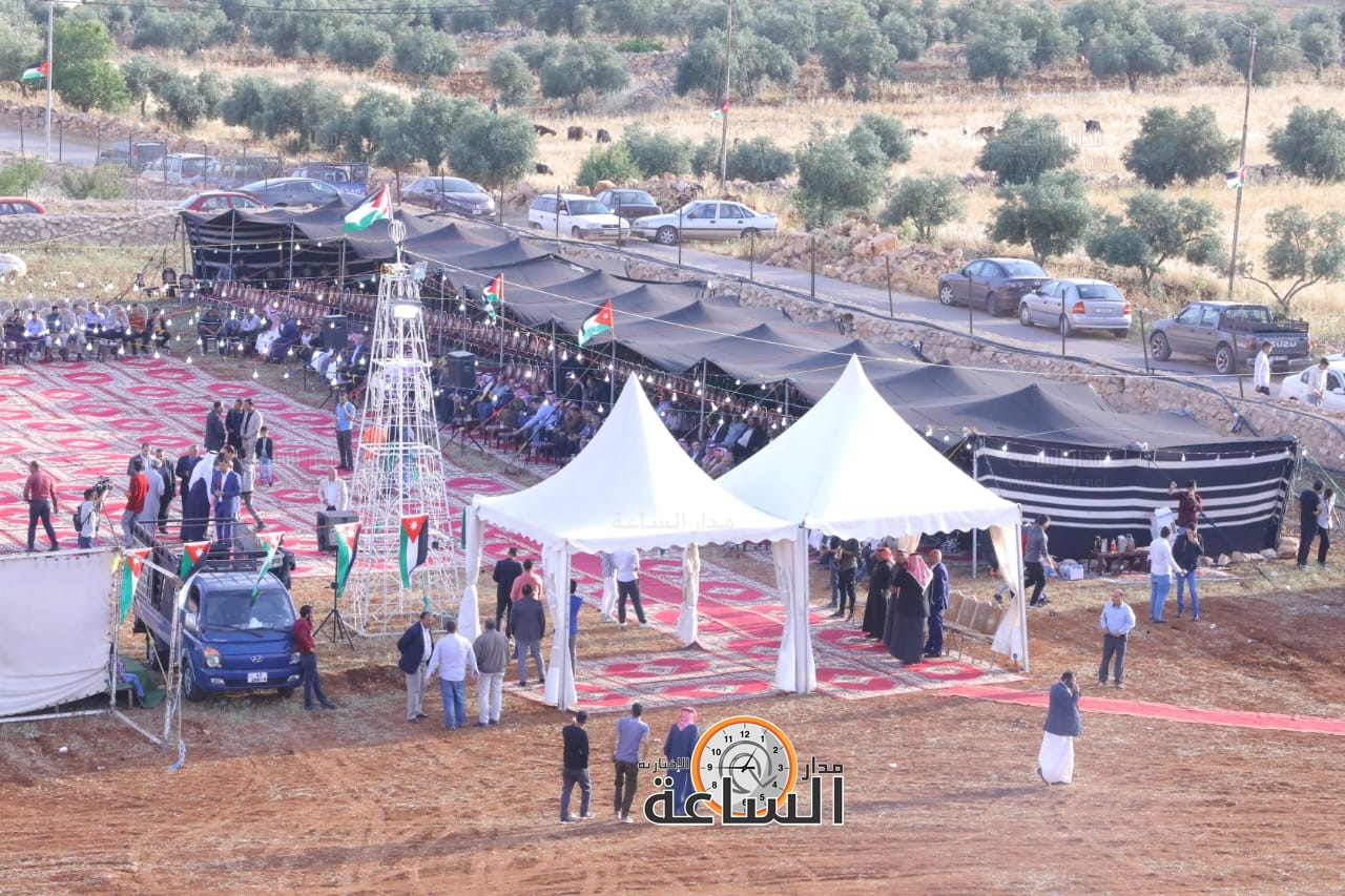 Madar Al-Saa Images 0.07833403722875809