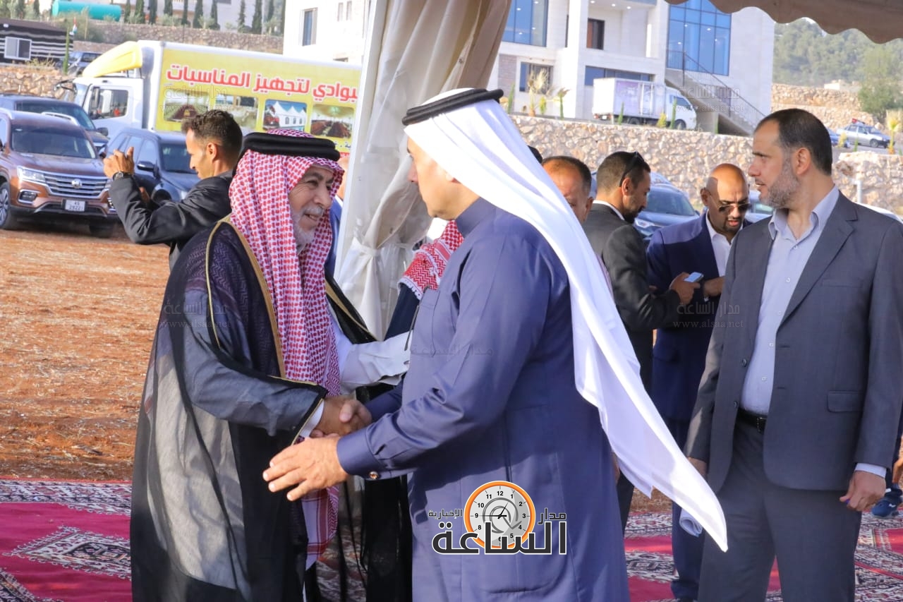 Madar Al-Saa Images 0.22101752815359565