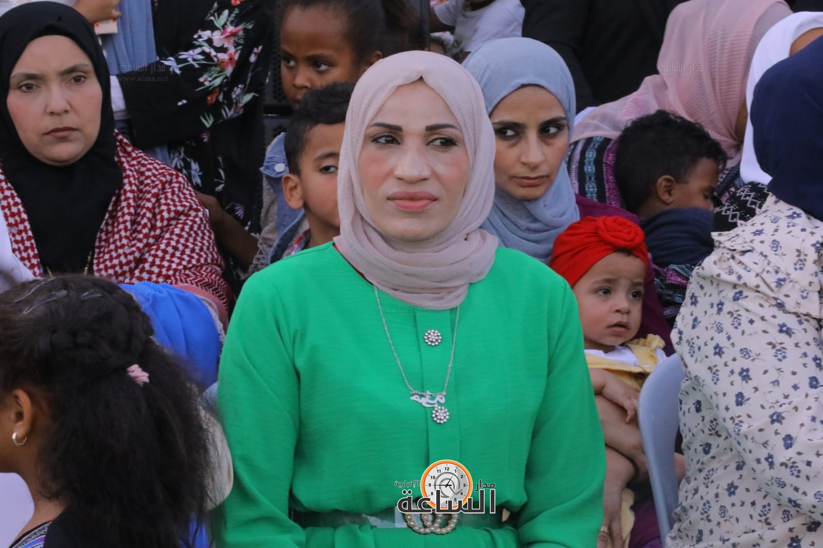 Madar Al-Saa Images 0.33026623267871735