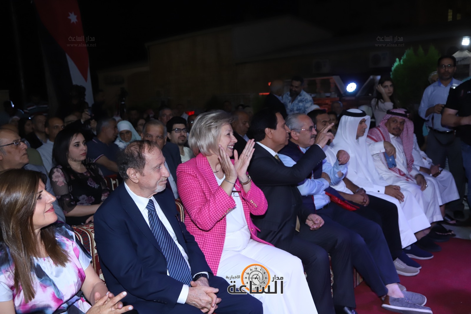 Madar Al-Saa Images 0.12955774723392421