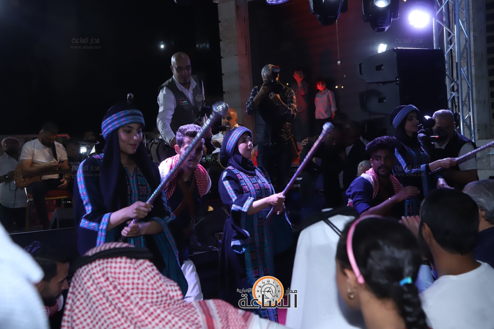 Madar Al-Saa Images 0.9362110745505714