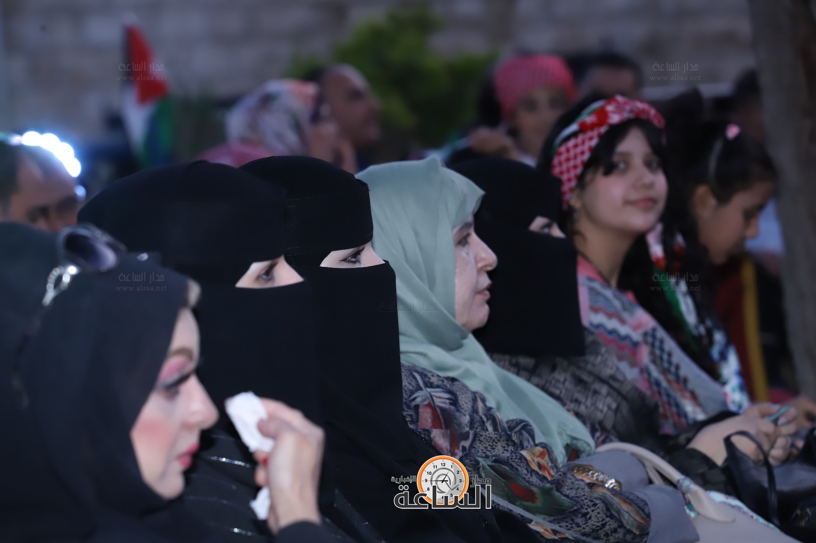 Madar Al-Saa Images 0.41744943442687377