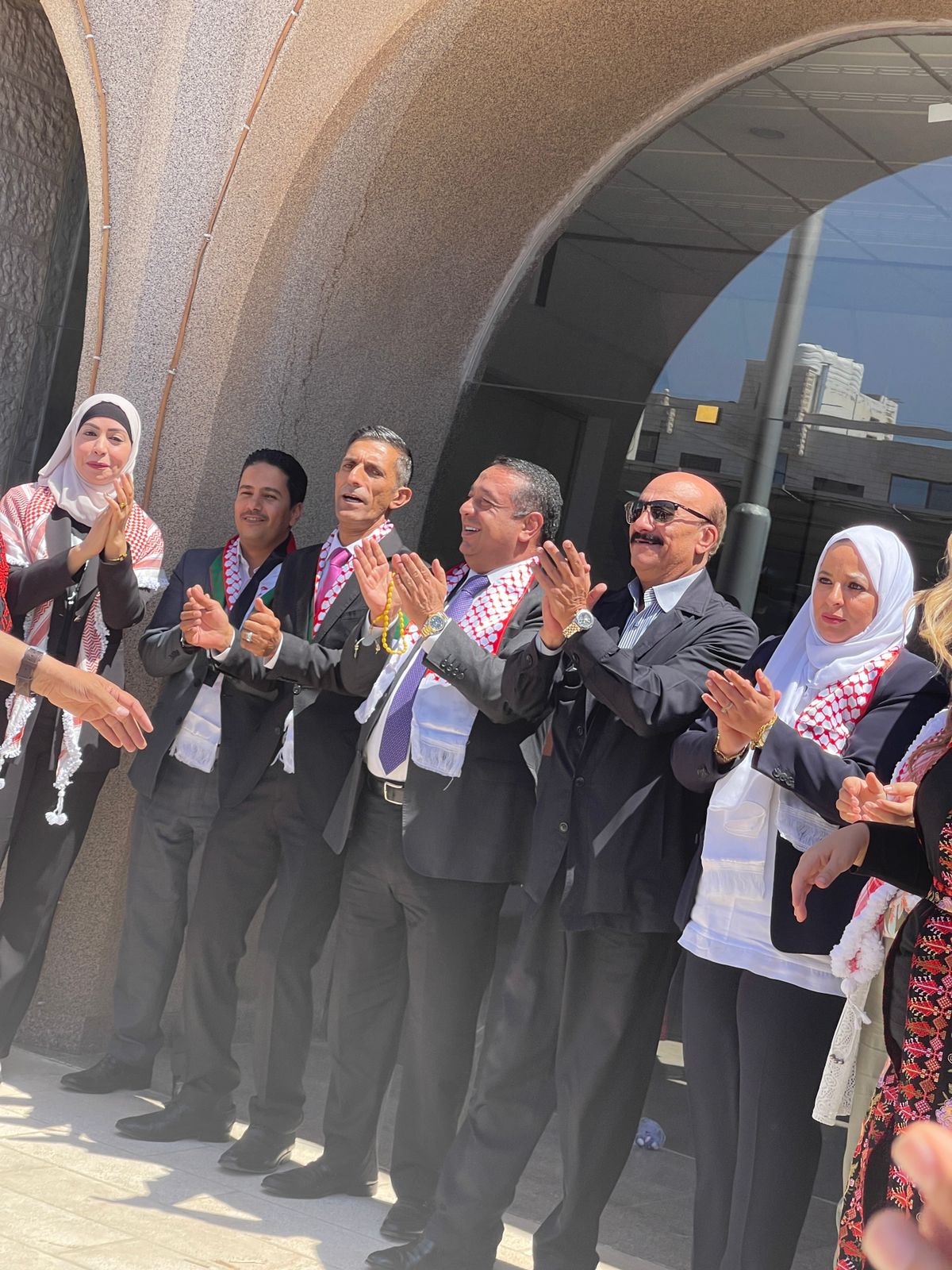 Madar Al-Saa Images 0.6071990595939937