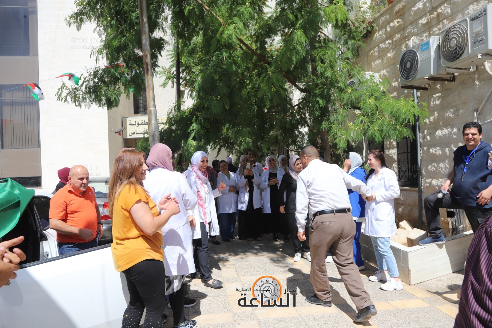 Madar Al-Saa Images 0.1382296957081457