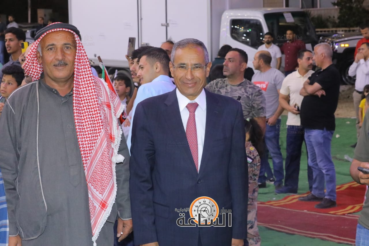 Madar Al-Saa Images 0.2846592270093429