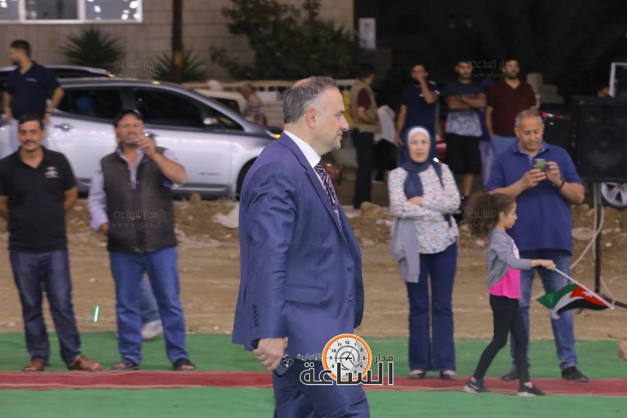 Madar Al-Saa Images 0.042186876581342014