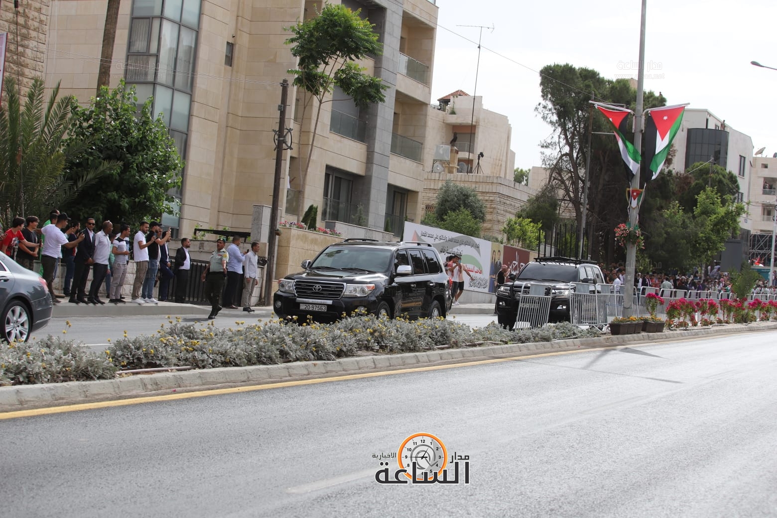 Madar Al-Saa Images 0.4587902066089702