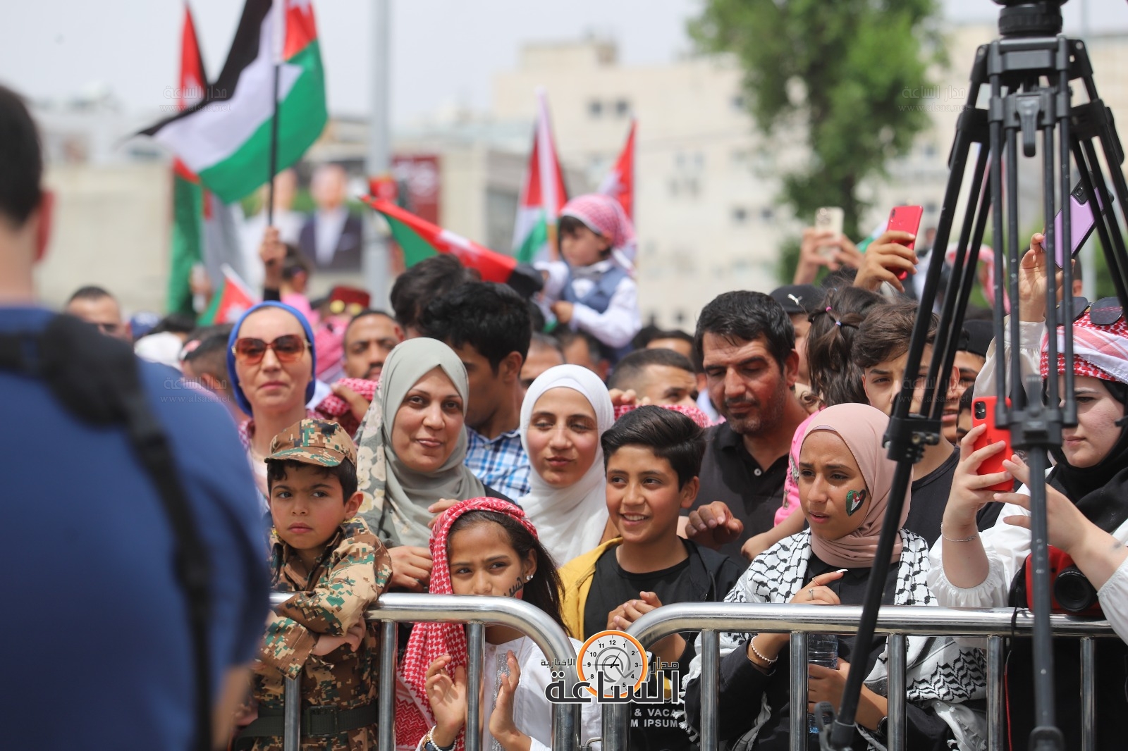 Madar Al-Saa Images 0.21631624497875412