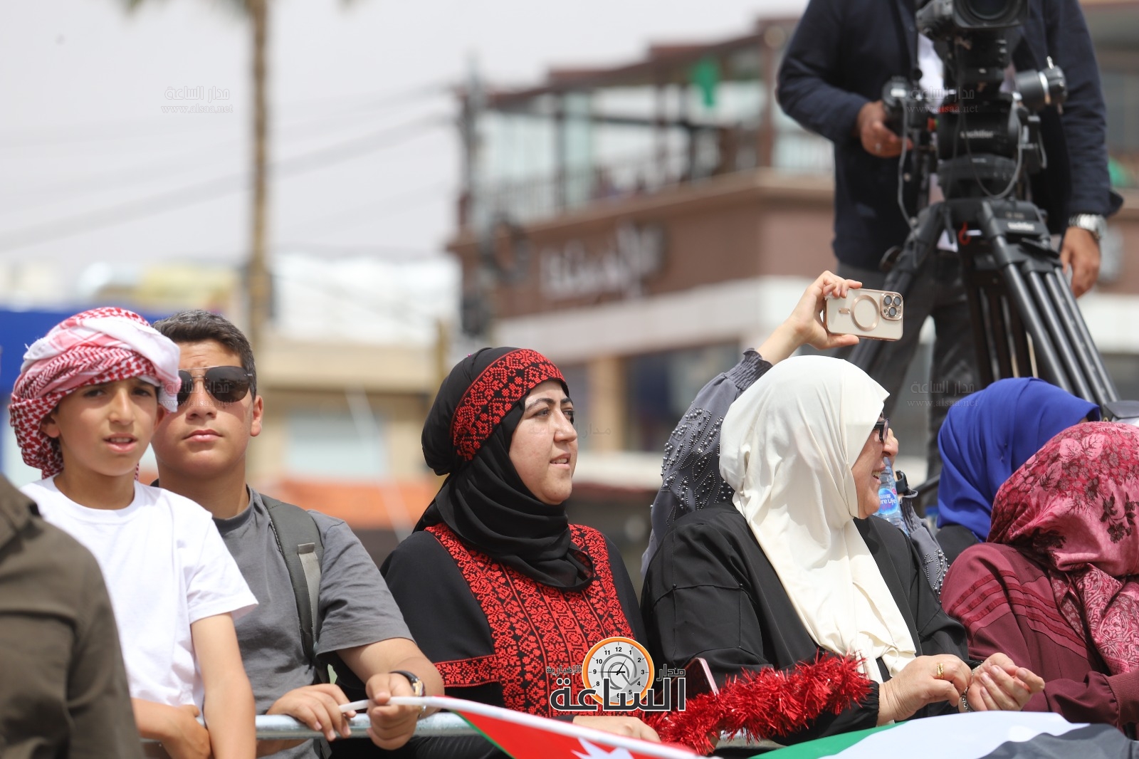 Madar Al-Saa Images 0.45262786901886876