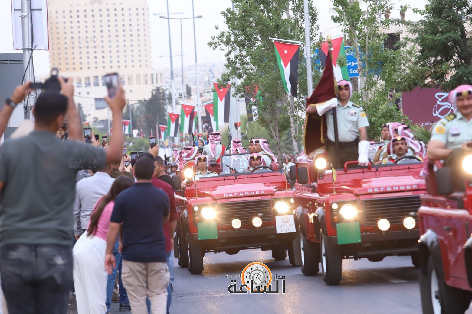 Madar Al-Saa Images 0.14588398348503806