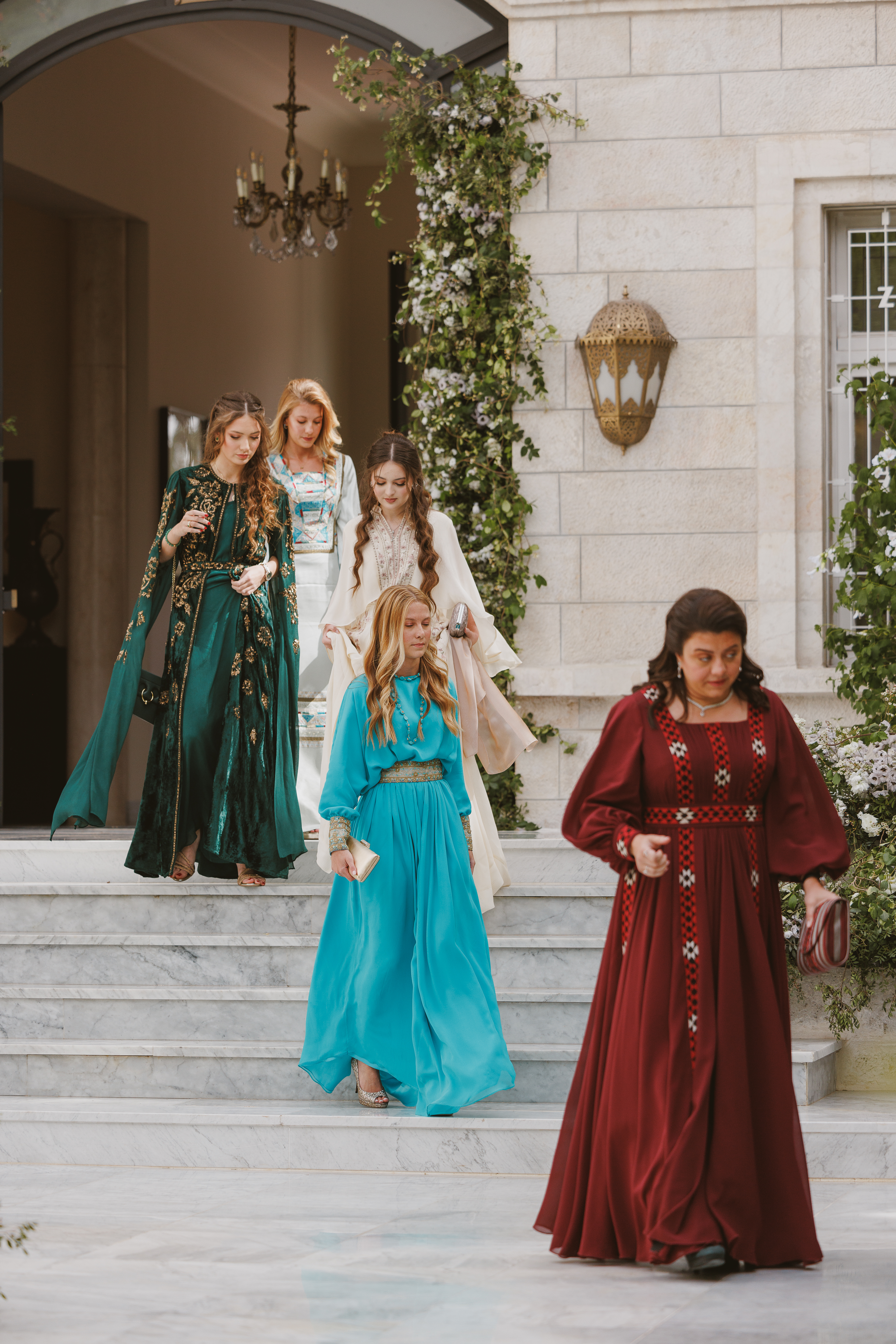 Madar Al-Saa Images 0.3377492899251422